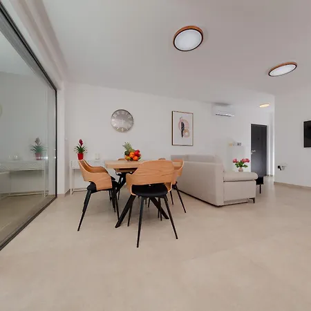 Apartment Mery Banjole
