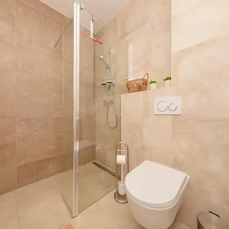 Mery Apartment Banjole